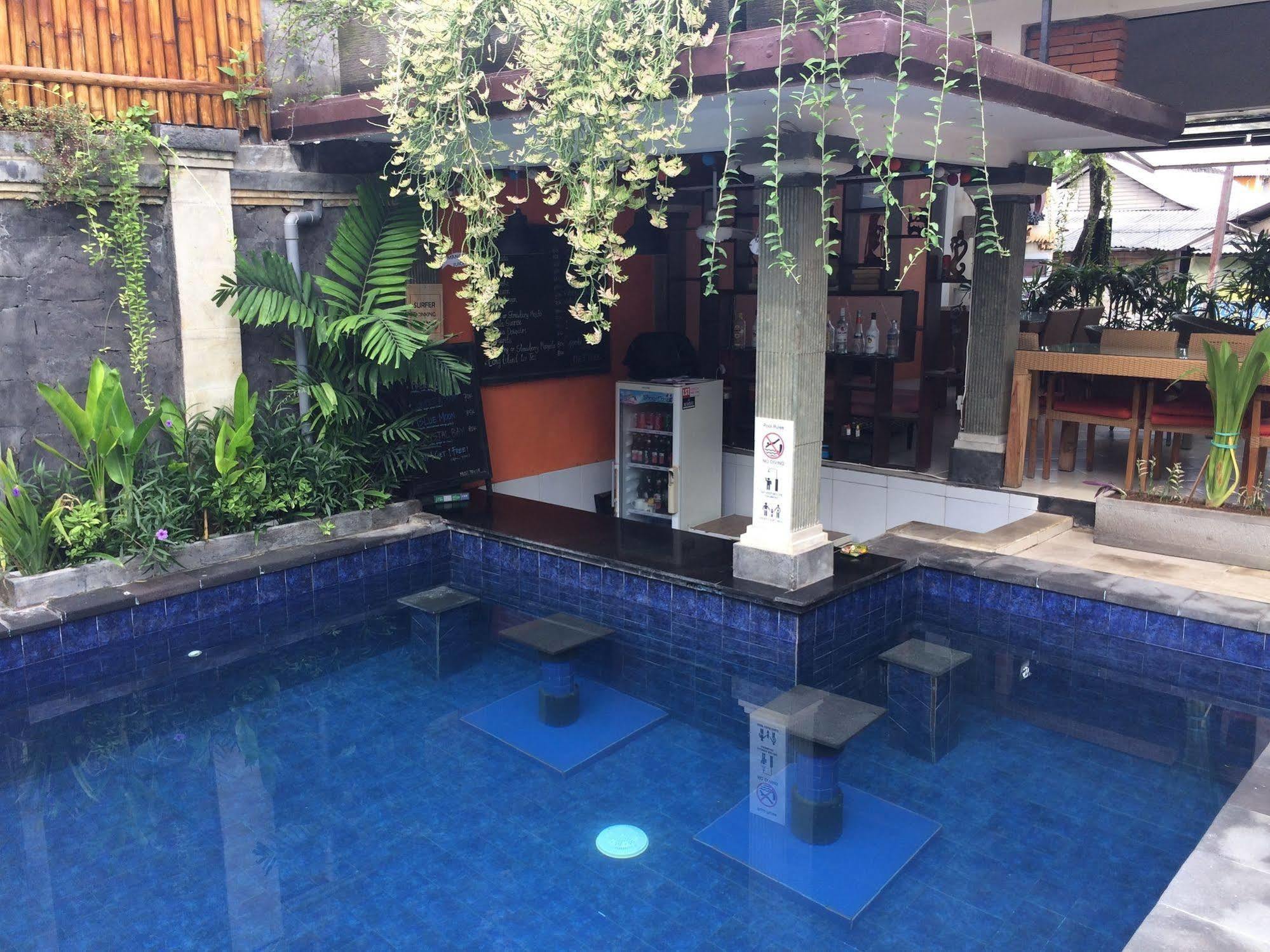 D'Camel Hotel Lembongan Exteriör bild